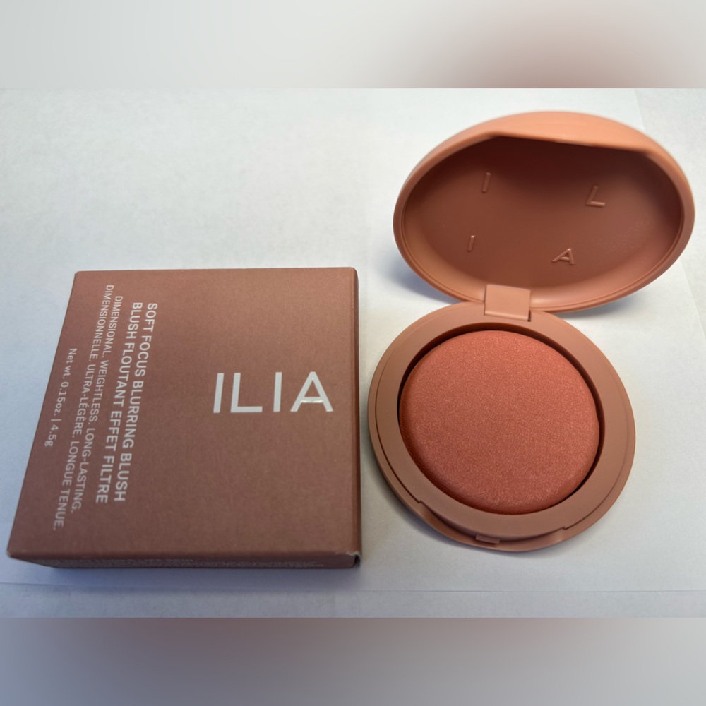 NWT🌷ILIA Soft Focus Blurring Blush in “Flutter” - Warm Peach (Talc Free)